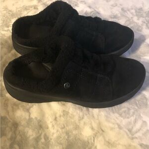 WOMENS BZEES COZY WASHABLE MULES in Black